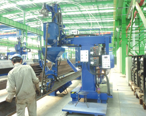 Cantilever submerged arc welding machine for H-beam/